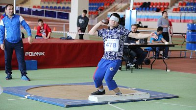 В Челябинске стартовали всероссийские соревнования по легкой атлетике среди слепых спортсменов