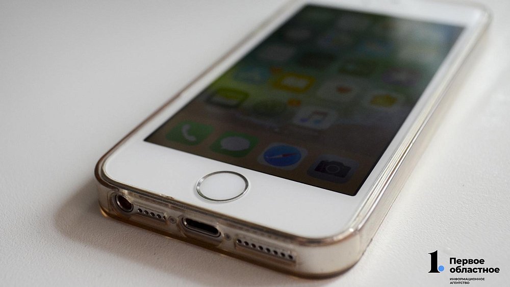 Роспотребнадзор рассказал, как часто следует чистить гаджеты от микробов