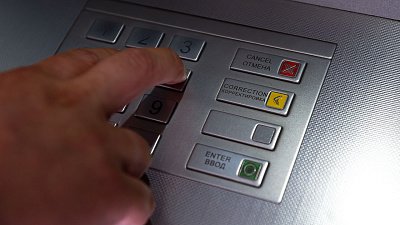 Челябинцы смогут вернуть переведенные мошенникам деньги