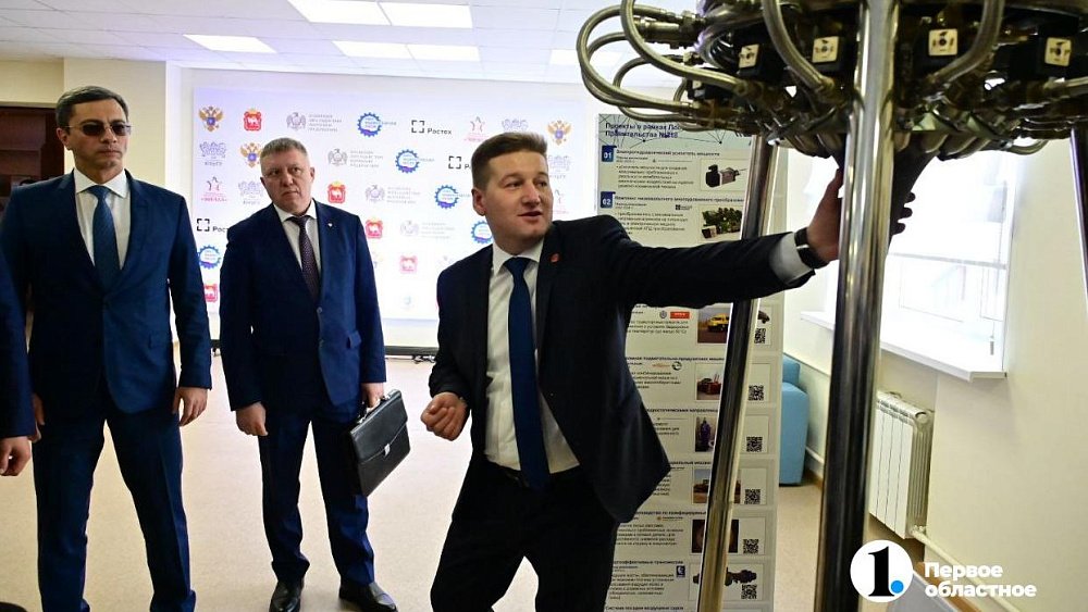 Научные разработки ЮУрГУ представили главе Минобра РФ