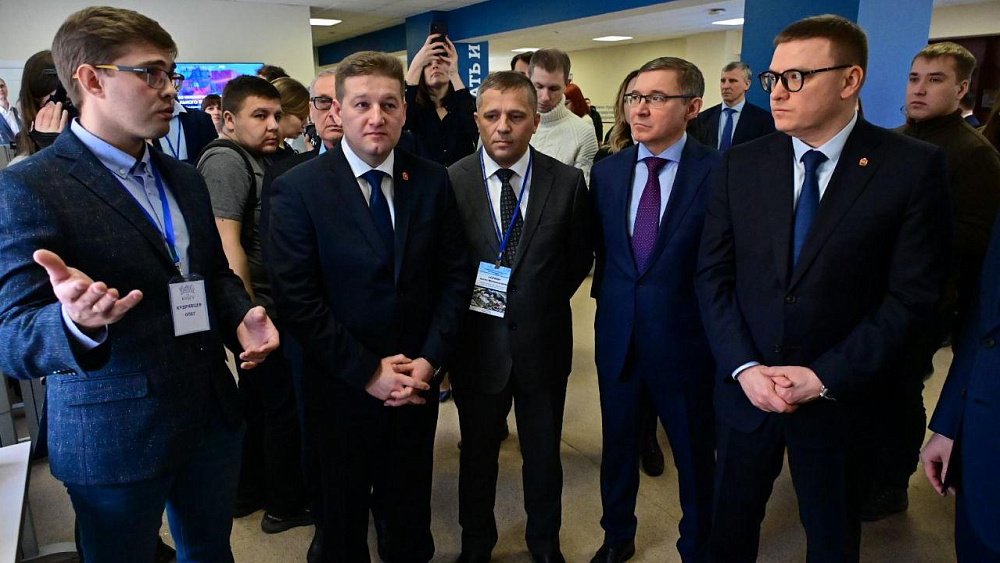 Кадровую политику в условиях мобилизации экономики обсудили федеральные эксперты на примере Челябинска