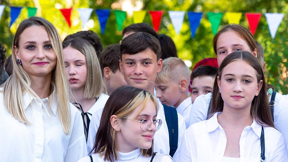 Школьникам из Челябинской области раздадут 10 тысяч бесплатных турпутевок