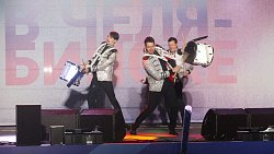 В Челябинске прошел «МетеоритФЕСТ» с лазерным шоу