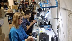 Ирина Гехт поддержала волонтерское движение «Шьем нашим»