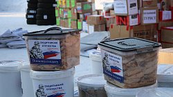 Жители Сосновского района отправили тонну сала и пряников бойцам в зону СВО