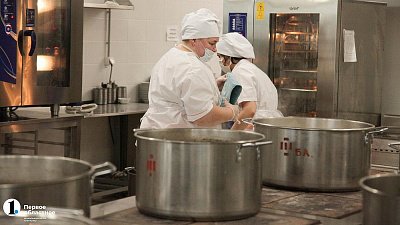 Мэр Челябинска поручила школам и родителям усилить контроль за питанием детей