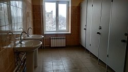 В Челябинске отремонтировали половину аварийного общежития с обвалившейся стеной