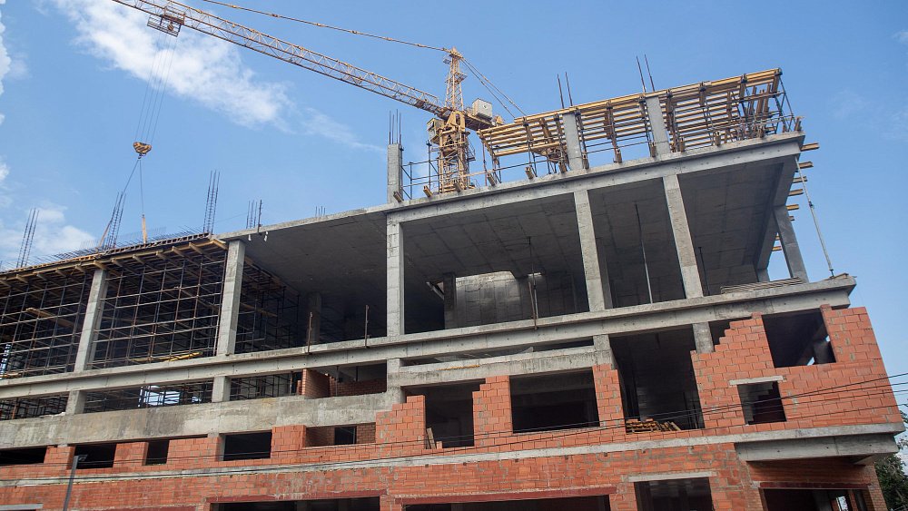 В России построят льготное арендное жилье для работников оборонных заводов