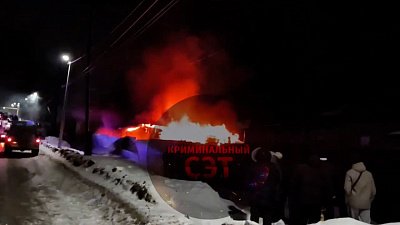 В Златоусте сгорел частный жилой дом