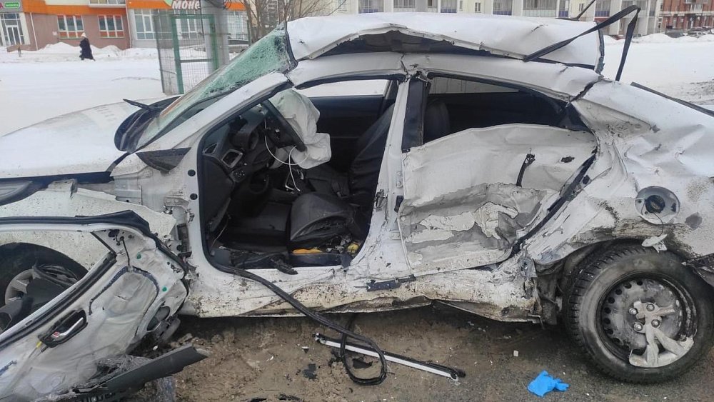 24-летний водитель Hyundai погиб в ДТП на северо-западе Челябинска