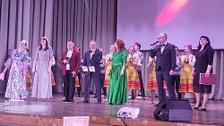 Дома культуры Октябрьского района устроили гастроли для сбора средств на помощь бойцам СВО