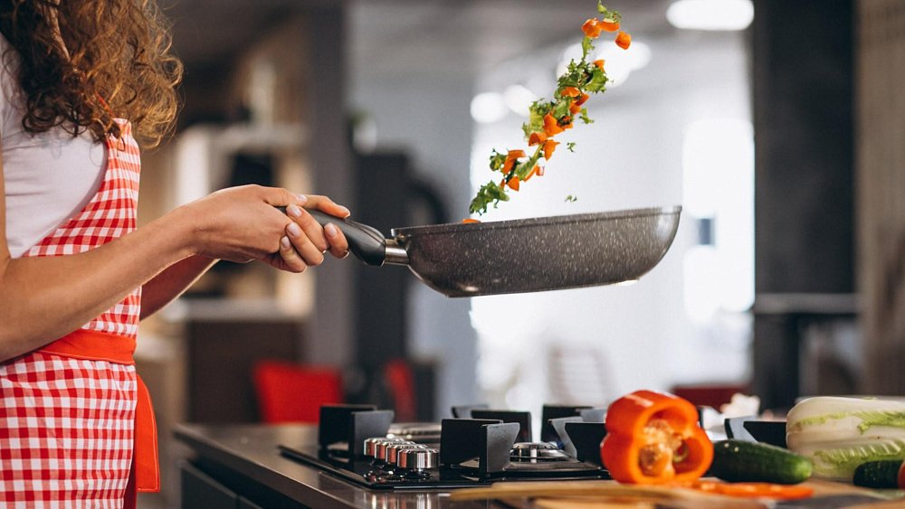 Приготовление еды в этой посуде опасно для здоровья