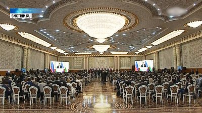 Алексей Текслер выступил на конференции в Душанбе