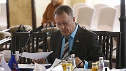 Алексей Текслер: «Главные задачи на 2023 год — промышленный и инвестиционный рост»