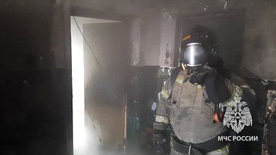 В Коркино мужчина погиб во время пожара в многоквартирном доме
