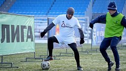 В Челябинске состоялся товарищеский матч в поддержку детей с ограниченными возможностями