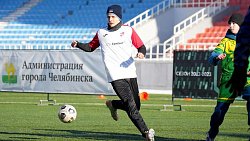 В Челябинске состоялся товарищеский матч в поддержку детей с ограниченными возможностями