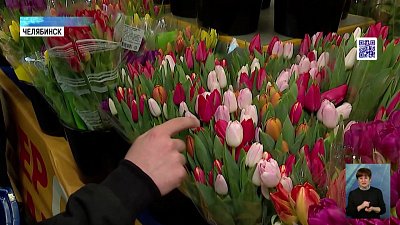 Как выбрать подарки коллегам на 8 марта?