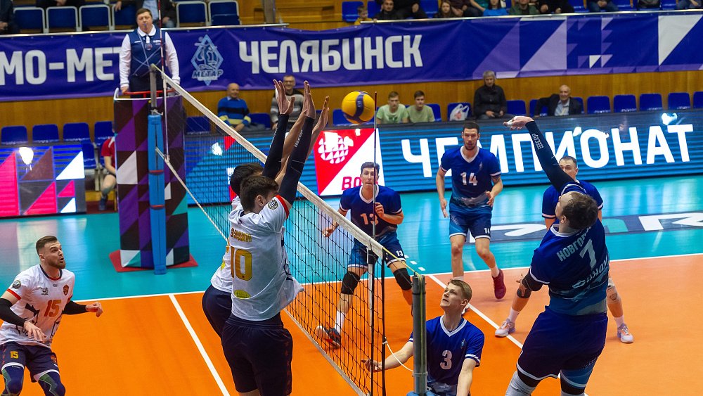 Волейболисты челябинского «Динамо» обменялись победами с московским ЦСКА