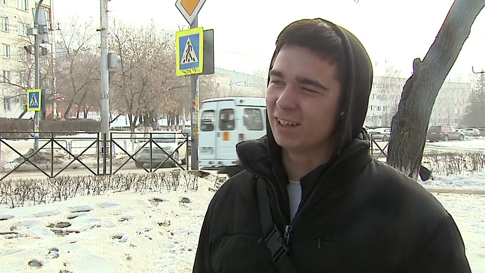 Миасцы поздравляют женщин с праздником