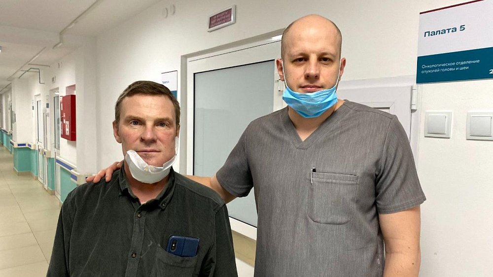 В Челябинске пациенту изготовили нижнюю челюсть из костей ноги