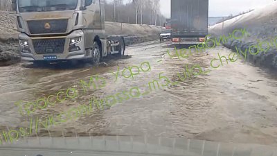 В Челябинской области на трассе М-5 образовалась пробка