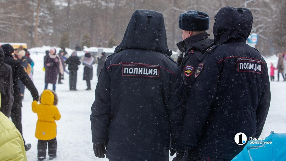 В Бакале полиция вернула домой ребенка, без спроса ушедшего ночевать к другу