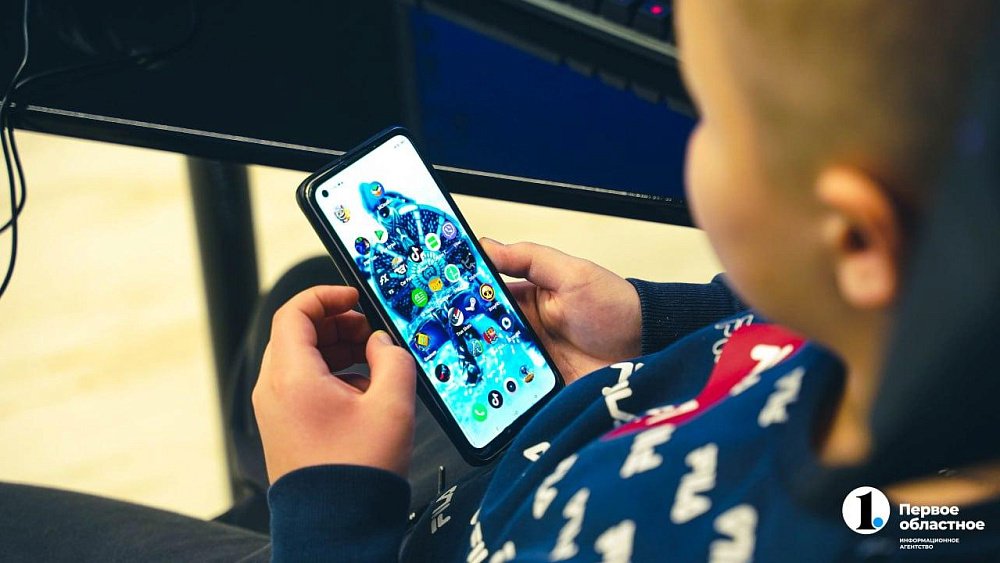 Мальчик из Златоуста перевел мошеннику 75 тысяч рублей с маминой карты