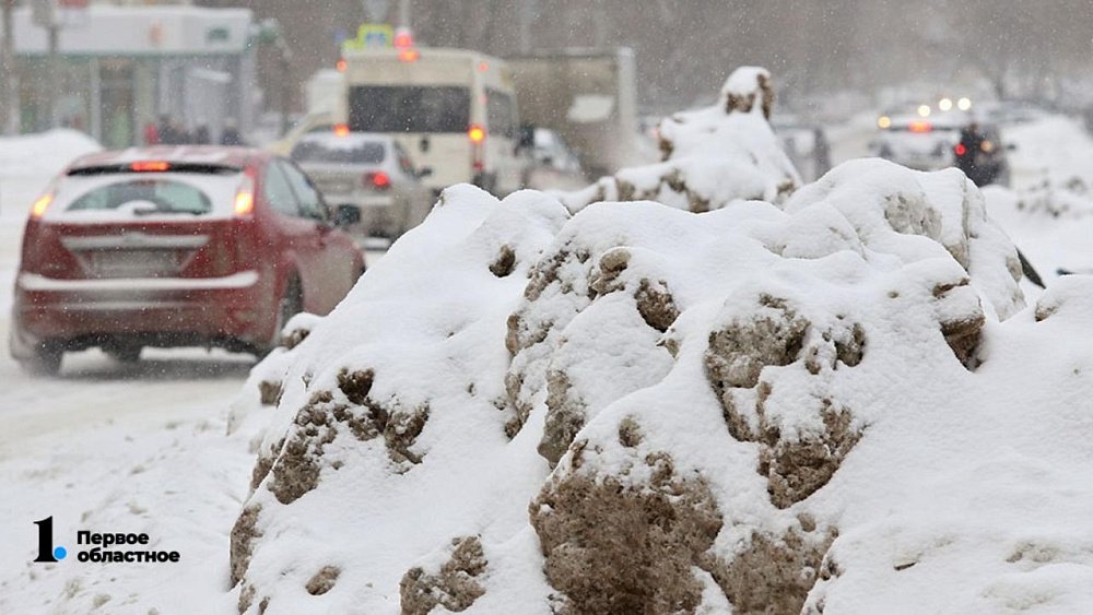 Южноуральцы жалуются губернатору на заваленные снегом улицы