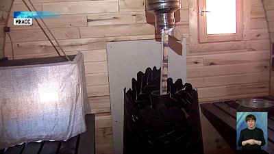 Военнослужащим передали мобильную баню