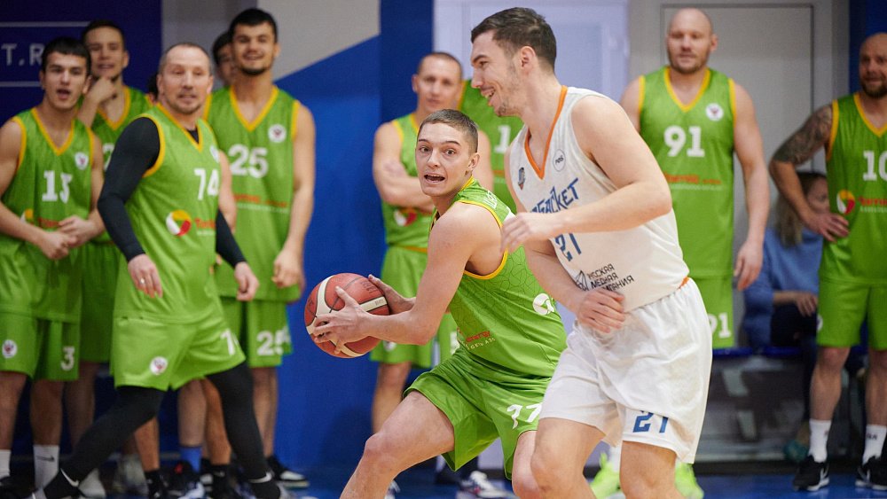 Баскетболисты «Челбаскета» одержали победу над боксерами в товарищеском матче