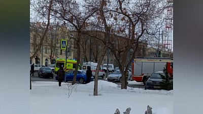 В Челябинске столкнулись два легковых автомобиля