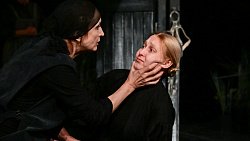 В Челябинском театре драмы состоялась премьера «Дома Бернарды Альбы»