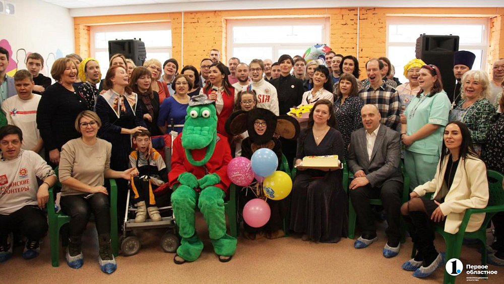 Хрупкие цветы: как в южноуральской «запретке» помогают особенным детям встать на ноги