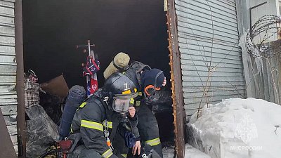 В Челябинске вспыхнул спортивный комплекс