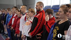 В Челябинске стартовал чемпионат России по пауэрлифтингу среди слепых спортсменов