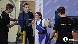 В Челябинске стартовал чемпионат России по пауэрлифтингу среди слепых спортсменов