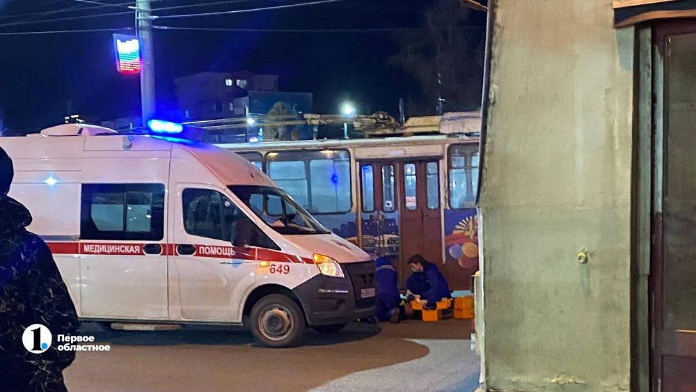 В Челябинске водитель троллейбуса № 12 умер во время рейса по городу