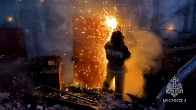 Сотрудники Копейского пожарно-спасательного гарнизона ликвидировали два крупных пожара