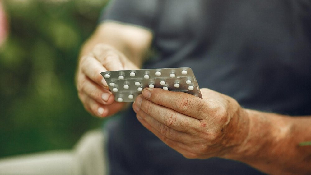 Прием витамина D снижает риски деменции на 40%