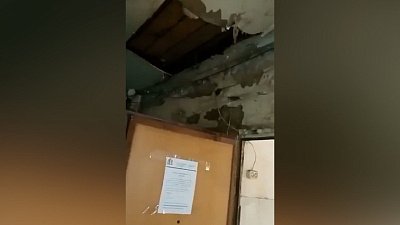 В Челябинске жильцы одного из домов жалуются на потоп по проводке