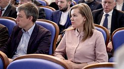 Алексей Текслер обсудил с общественниками помощь мобилизованным и реализацию нацпроектов