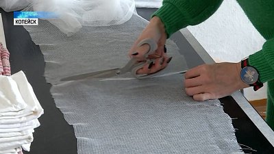 В Челябинской области шьют стерильные салфетки для военнослужащих