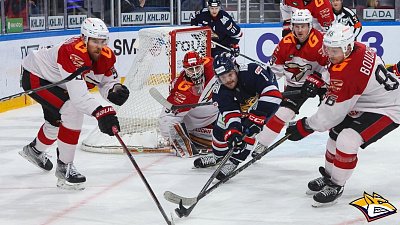 Хоккеисты «Металлурга» всухую проиграли серию «Авангарду» в Кубке Гагарина