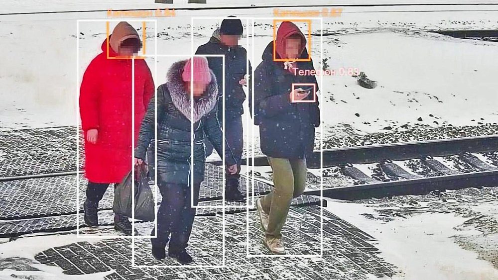 Первые в России умные камеры начали следить за пешеходами на ж/д путях Чебаркуля