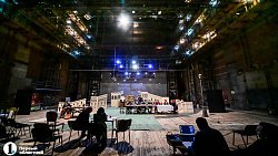 «Это воровской клан!» — Дмитрий Астрахан ставит Островского в Челябинске