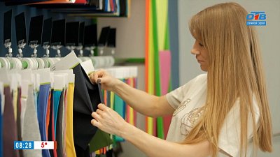 Магазин необычных тканей в сюжете «Из чего шьют спортивную одежду?»