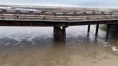 В Оренбургской области разрушился мост через реку Джуса