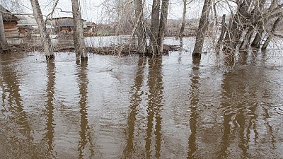 Казахстан из-за паводка закрыл пункт пропуска на границе с Челябинской областью