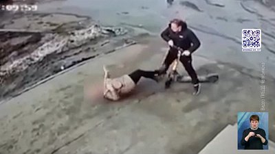 Пострадавшая от самокатчика требует наказать обидчика